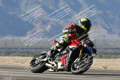 media/Jan-15-2026-Racers Edge (Thu) [[dfebeb70ab]]/3-B Group/Session 1 Turn 8/